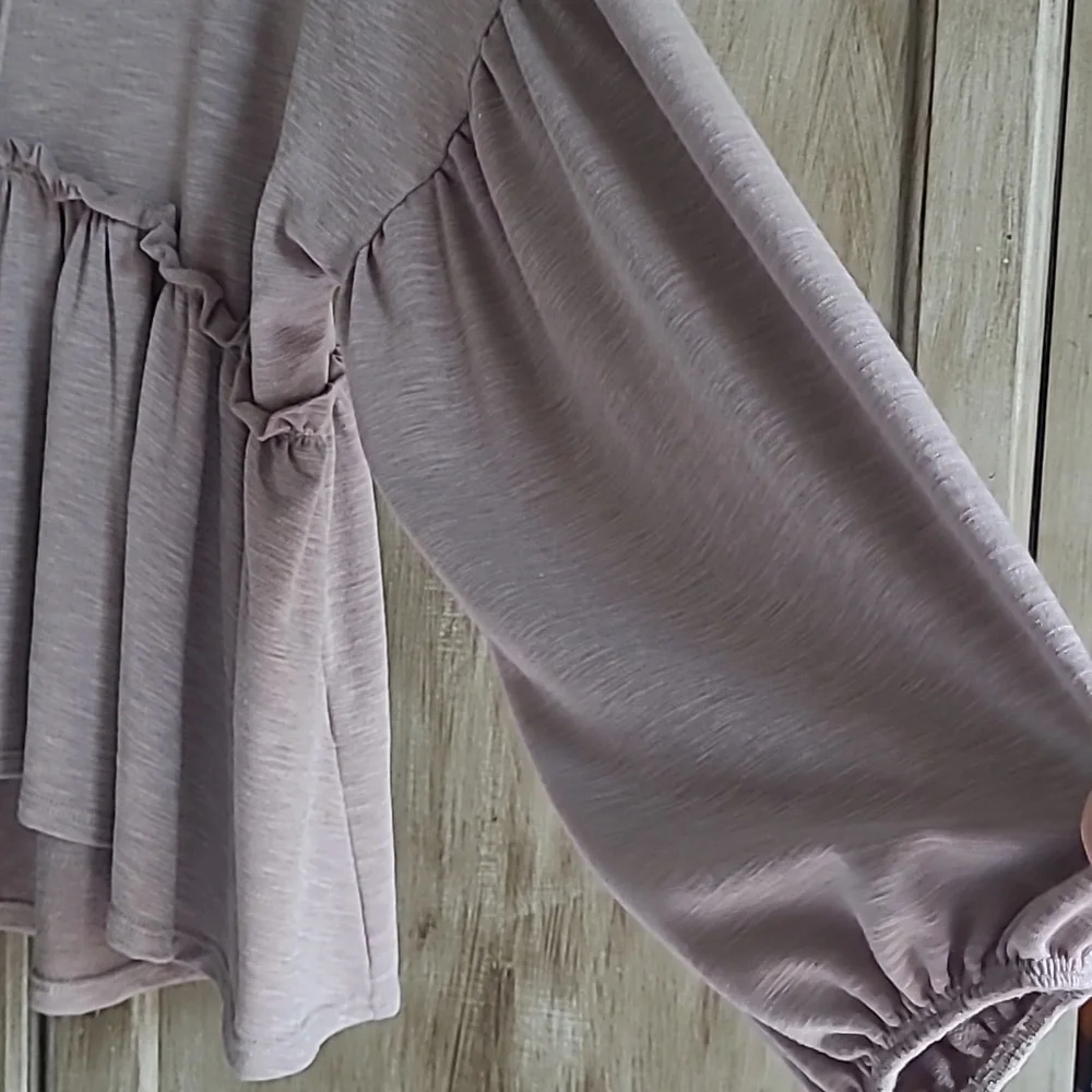 Puffy Sleeve Pull-Over - Picture 2 of 3